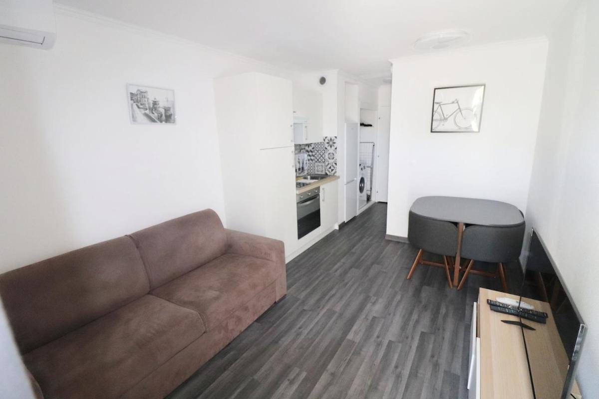 Superbe 2 Piece Tout Confort , Piscine /Ac/Parking Villa Villefranche-sur-Mer Luaran gambar